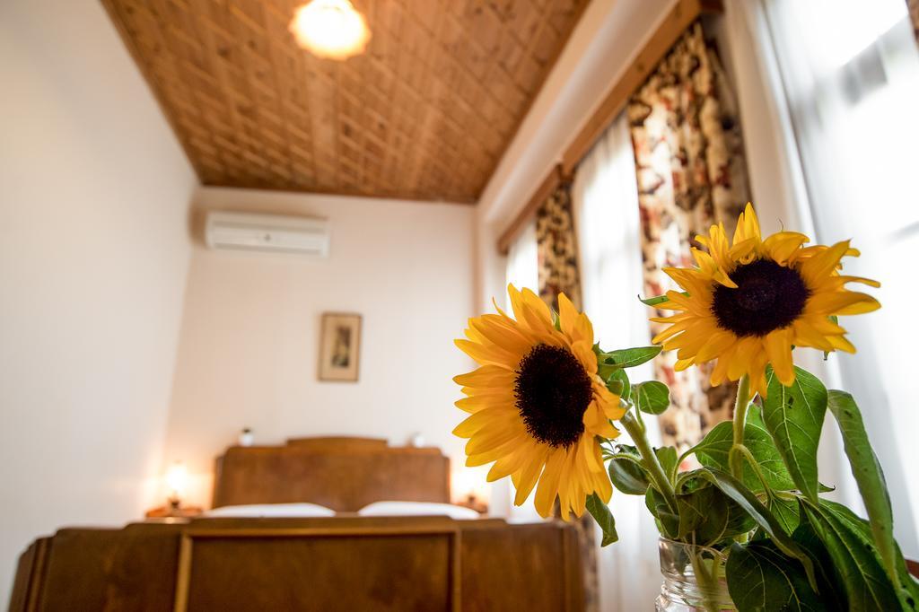Kalemi Hotel Gjirokastër